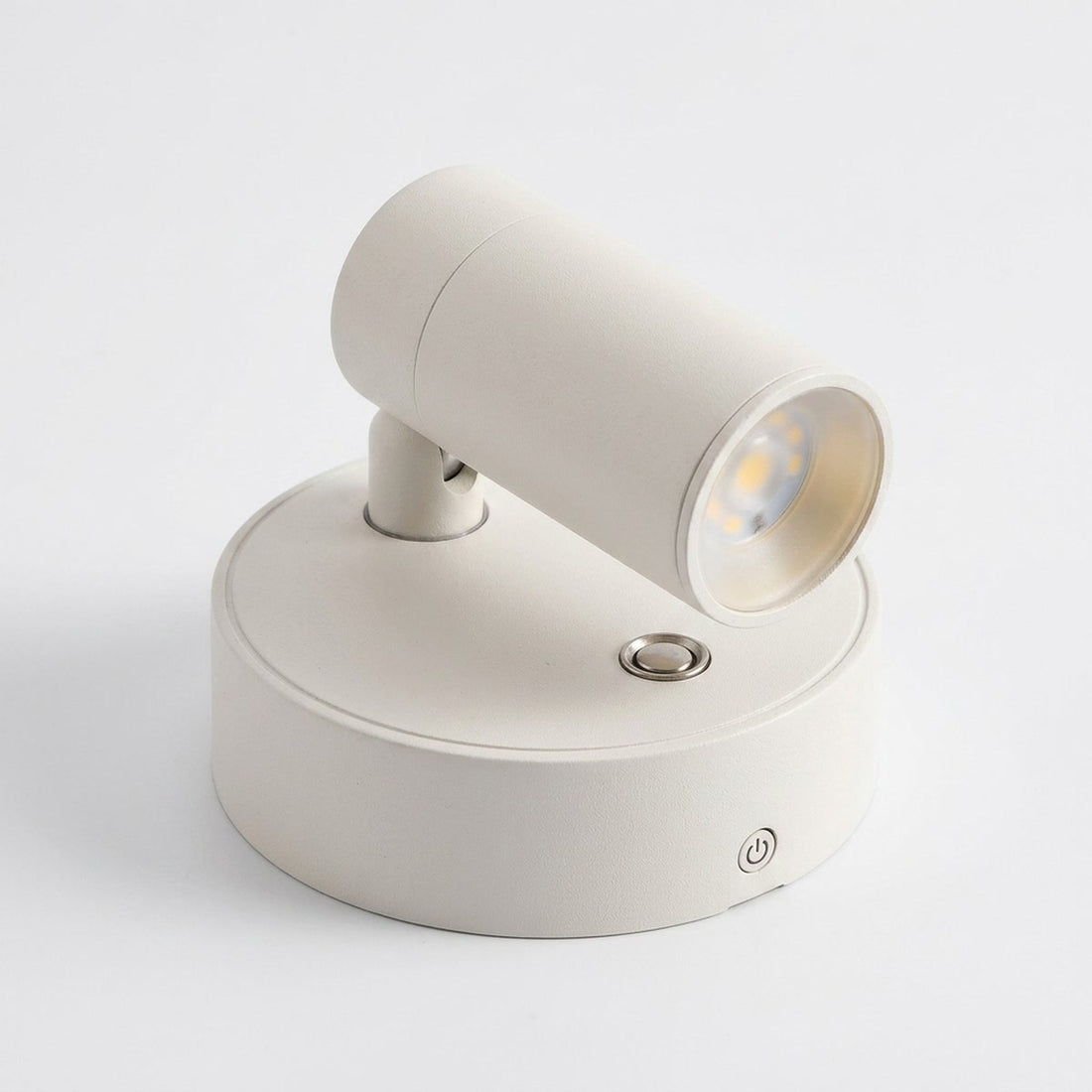 Arandela magnética recarregável com toque e giro, kit com 2, vista em ângulo 3/4 em fundo branco