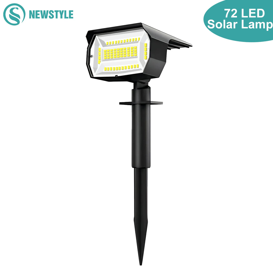 Luminária solar de jardim com 72 LEDs acesa iluminando um canteiro