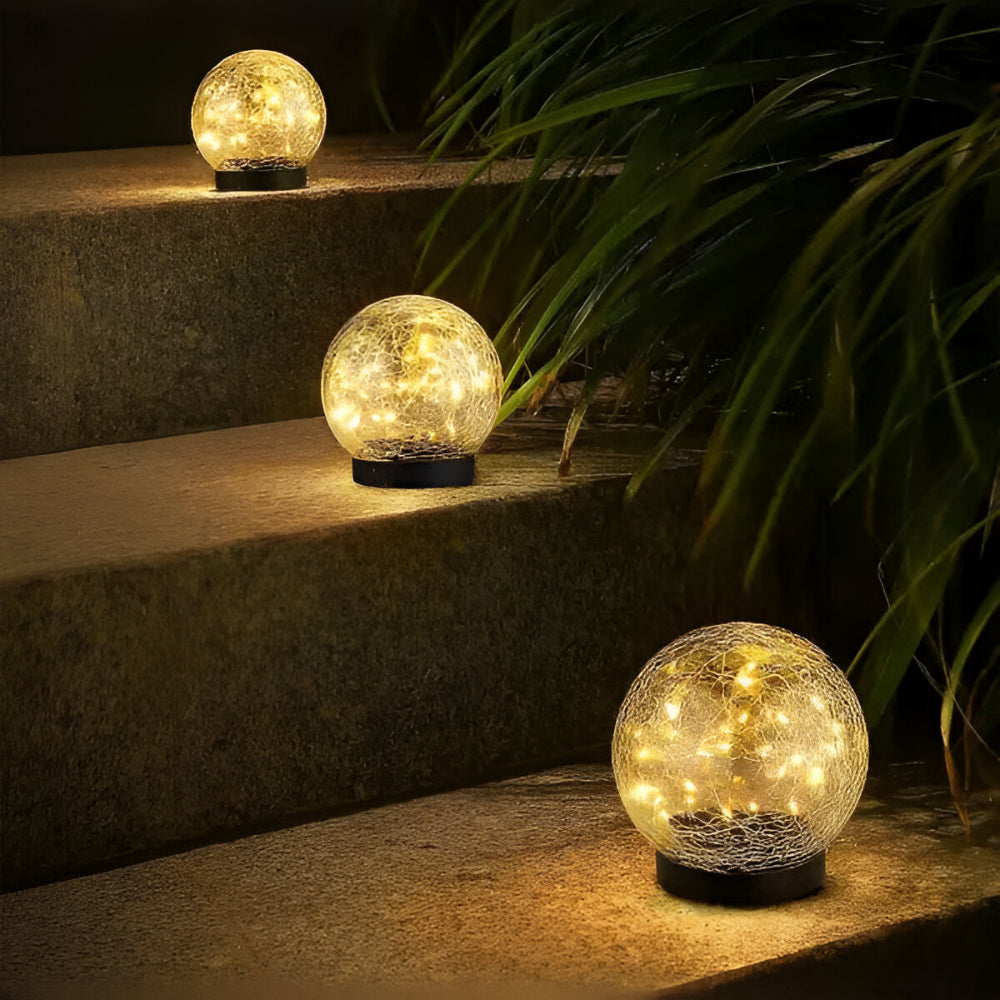 Luminária solar esfera de vidro craquelado, foto 8 da galeria