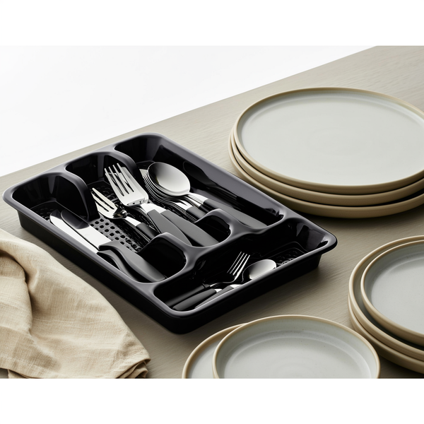 Kit de talheres inox com porta-talheres de gaveta preto e pratos ao lado — foto de ambiente 1