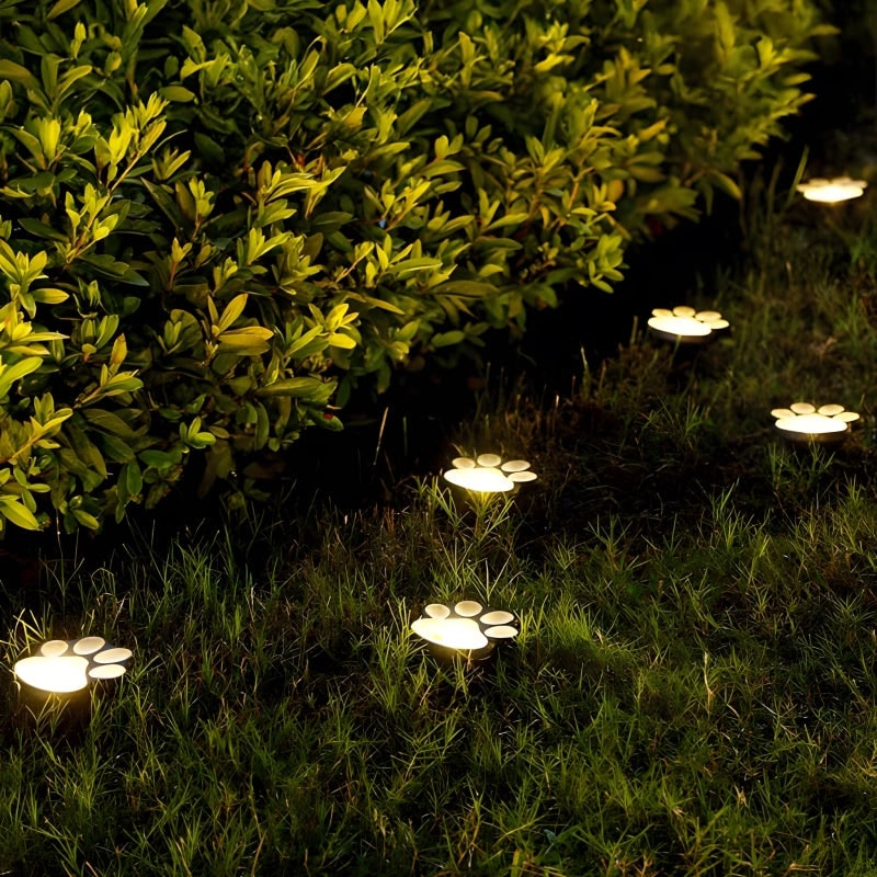 Luminária solar de jardim formato patinha, foto 7 da galeria